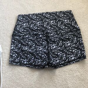 Lululemon booty shorts